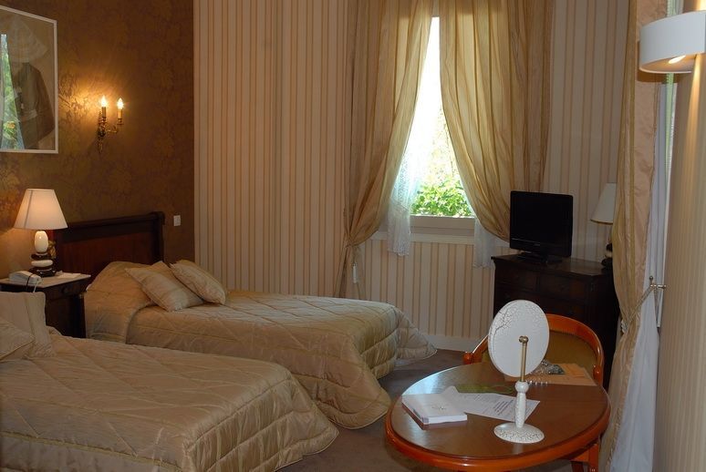 Hotel The Originals Résidence De Rohan 3*